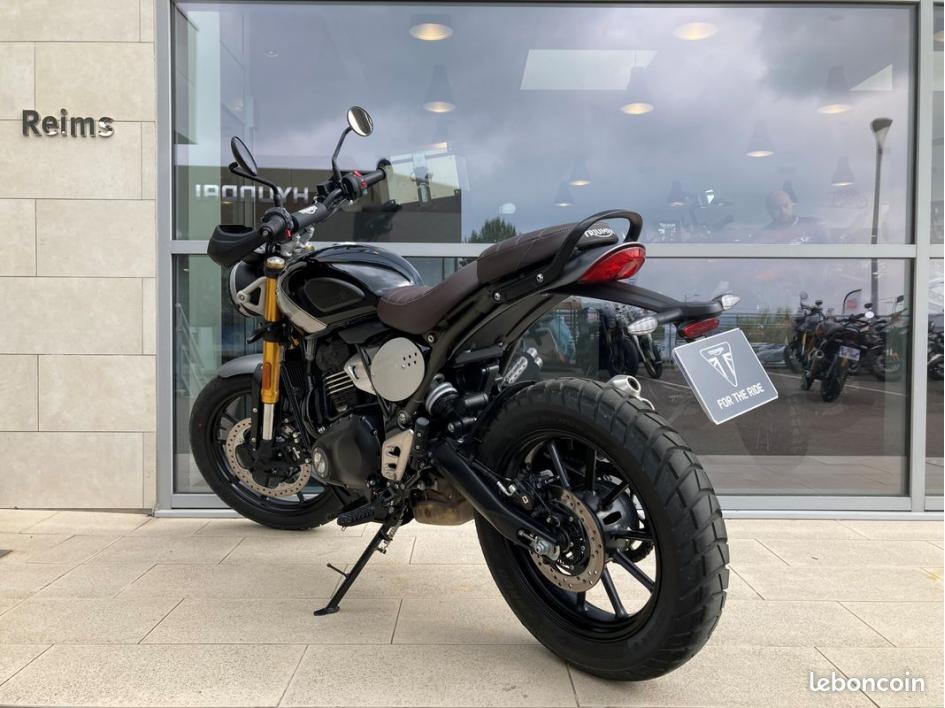 TRIUMPH Scrambler 400 X