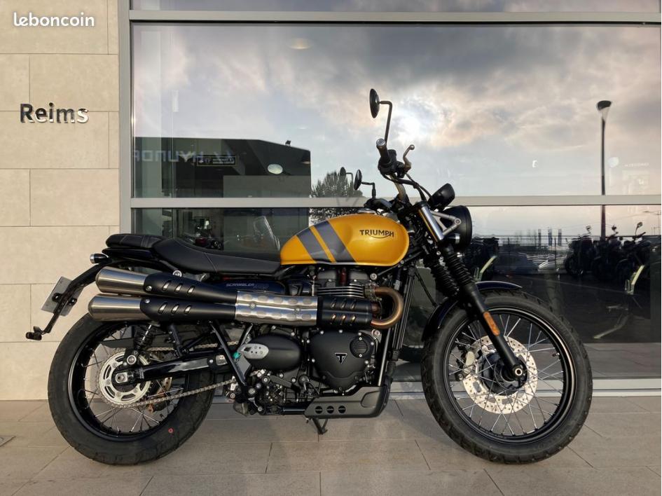 TRIUMPH SCRAMBLER 900