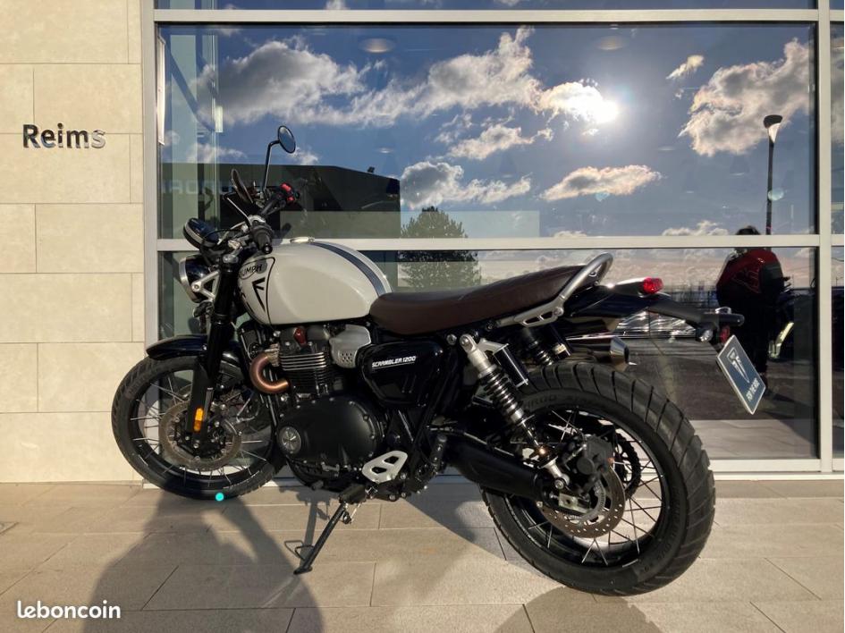 TRIUMPH SCRAMBLER 1200 X