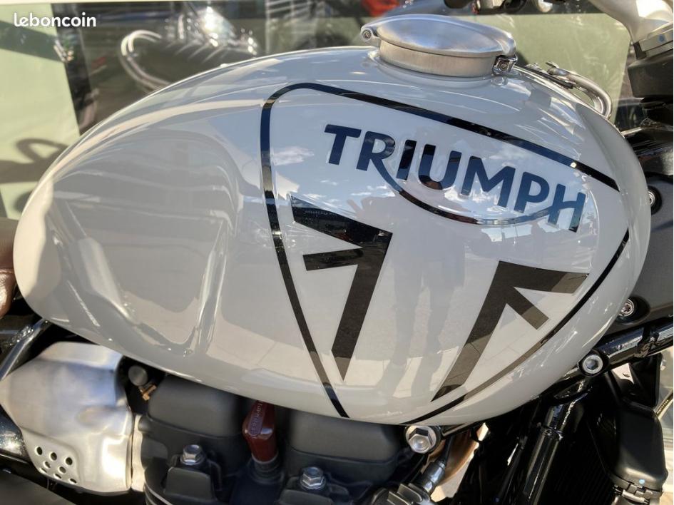 TRIUMPH SCRAMBLER 1200 X