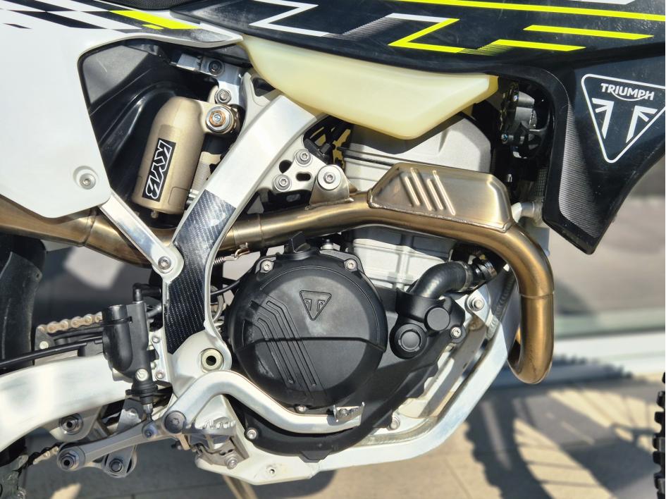 TRIUMPH TF 250-E